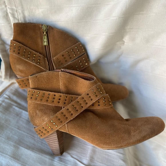Matt Bernson Cognac Suede Rhinestone
Strap Ankle Boots SZ 11M - Picture 1 of 16